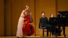 成美京和申在敏參加布拉迪奇國際低音提琴比賽